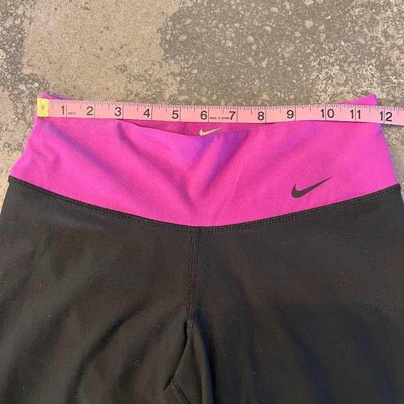 NIKE DriFit High compression Womens Legendary Leggings Capri - Picture 3 of 5